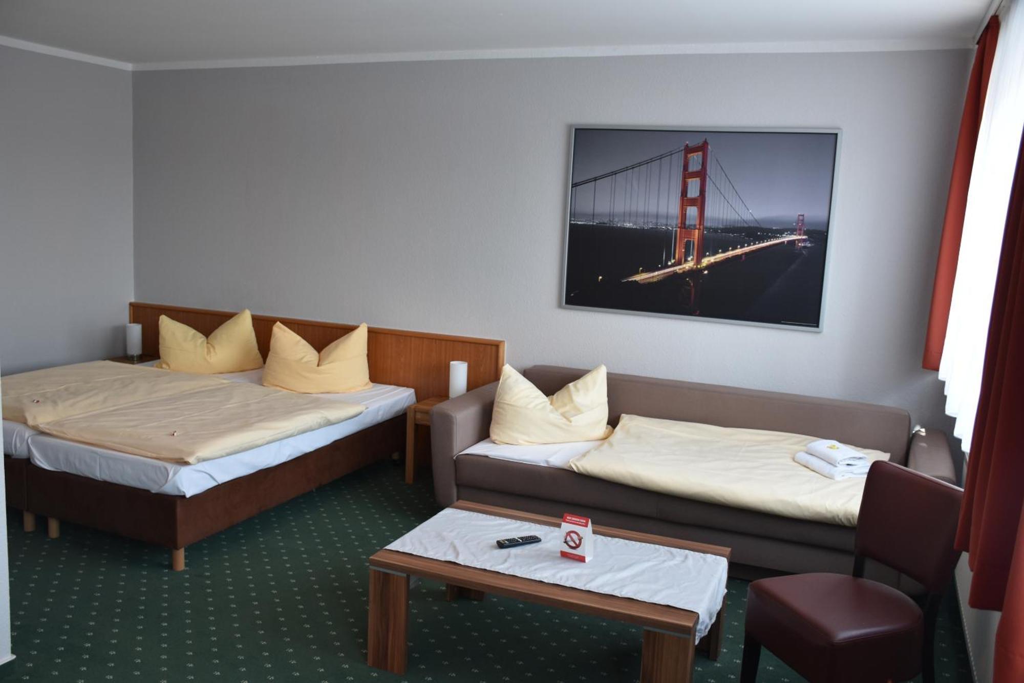 Hotel Westfalia Хале Стая снимка